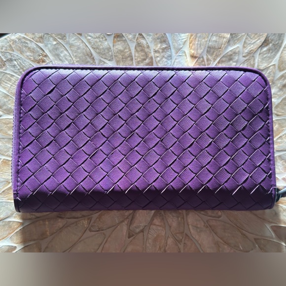 Bottega Veneta NWT Nappa Intrecciato Zip Around Wallet Aubergine - Picture 5 of 8